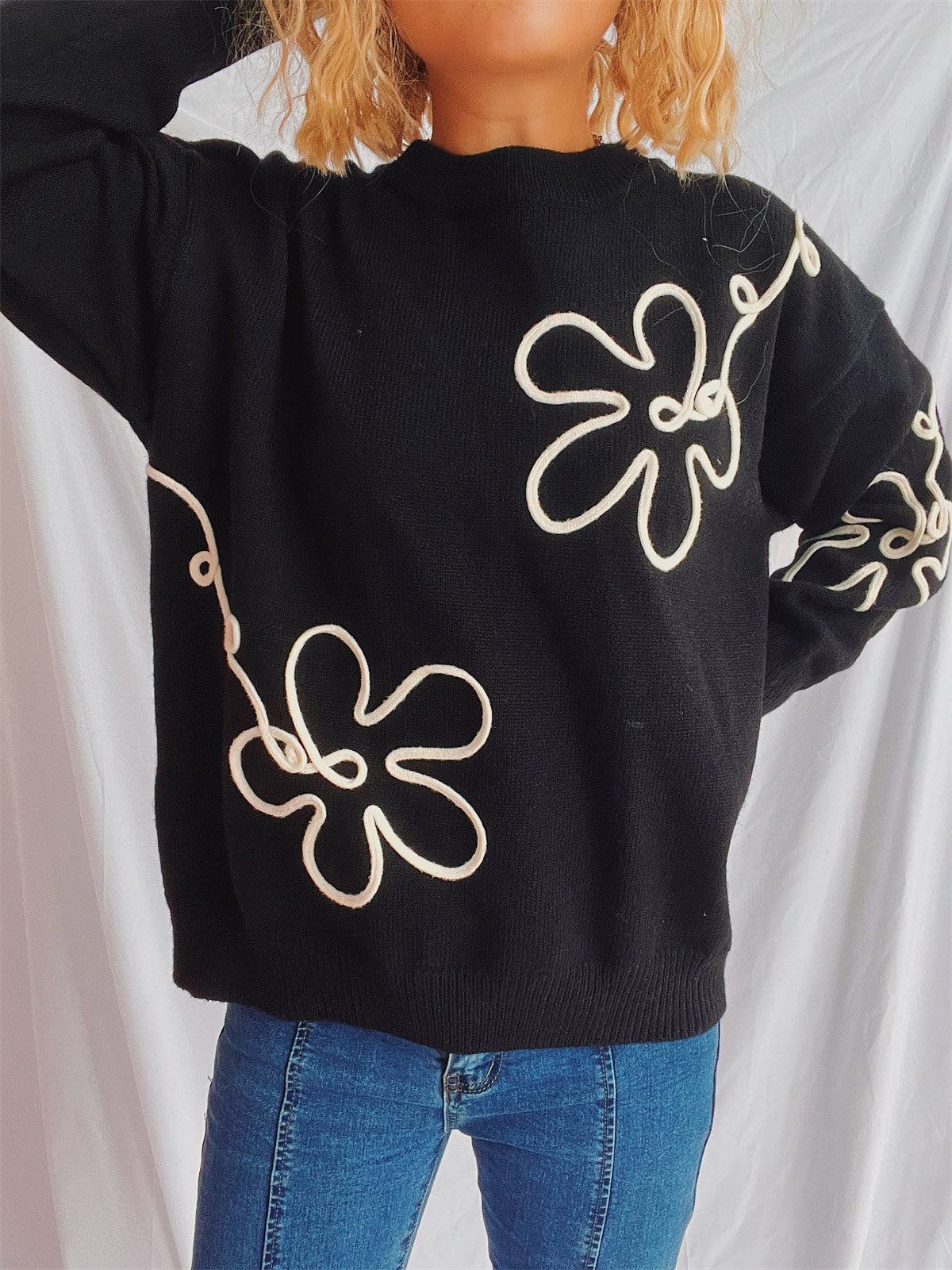 Flower Round Neck Long Sleeve Sweater