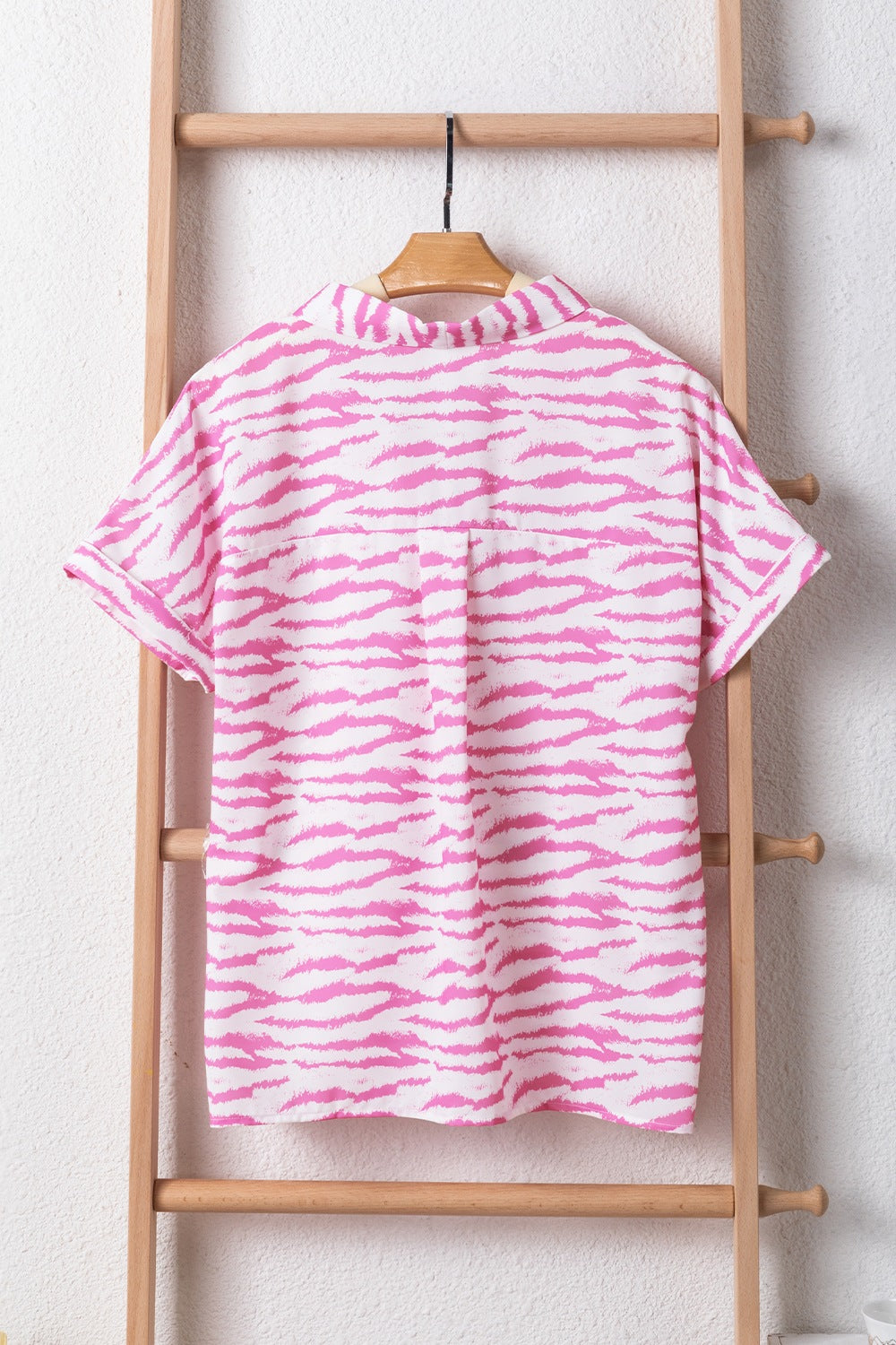 Printed V-Neck Short Sleeve T-Shirt