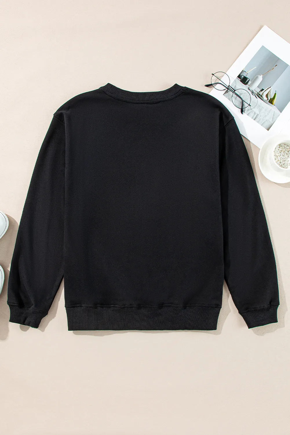 Graphic Round Neck Long Sleeve Sweatshirt