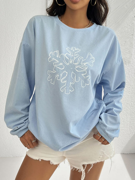 Devine Snowflake Graphic Long Sleeve Sweatshirt