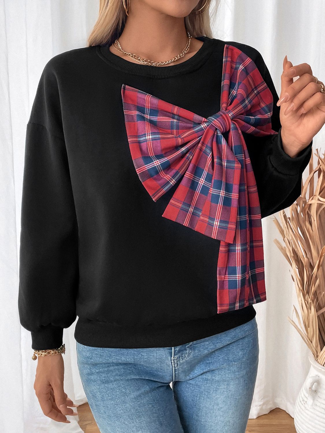 Perfee Bow Round Neck Long Sleeve Sweatshirt