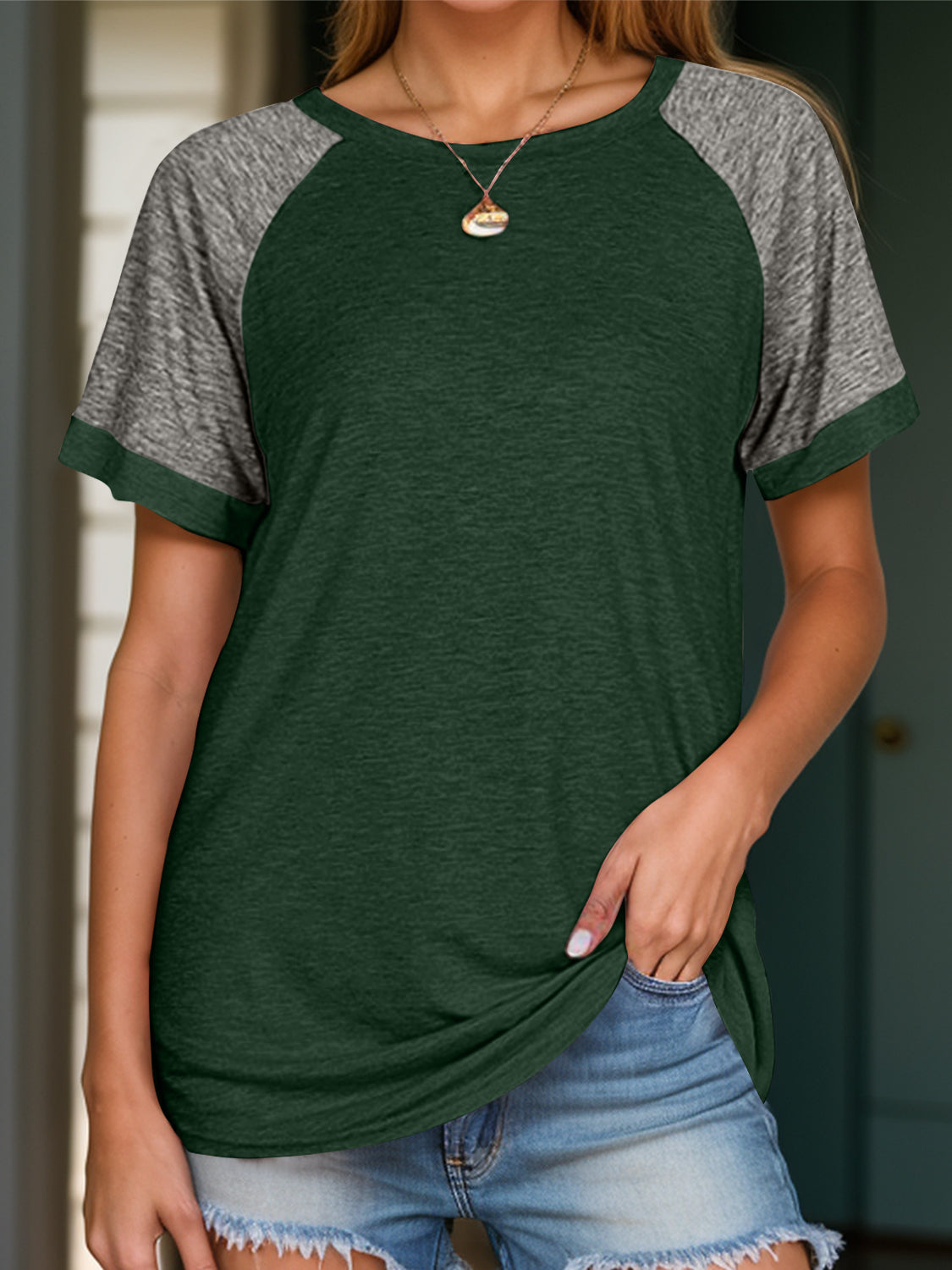 Full Size Contrast Round Neck Short Sleeve T-Shirt